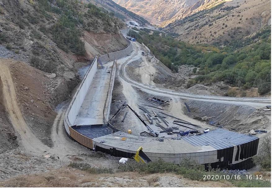 Hakkari Bölgesinde Muhtelif Yerlerde Yol Yapım İşi 1. Etap